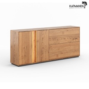 Komoda szeroka Katmandu COLLODI z drzwiami i szufladami (naturalne drewno dębu – kolor dębowy)