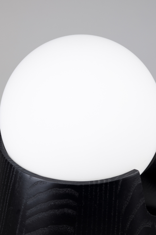 lampka-nocna-bukka-ln-jesion-czarny-detal.jpg