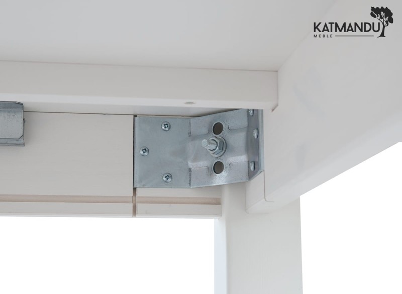 Stol-sosnowy-Belluno-Elegante-bialy (5).jpg