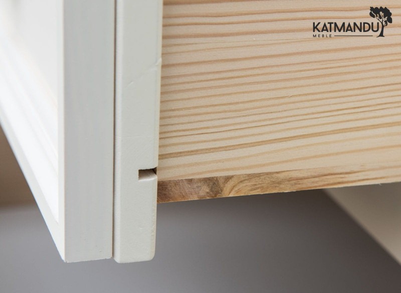 Komoda-Belluno-Elegante-3D-biala--dab-otwarta-szuflada.jpg