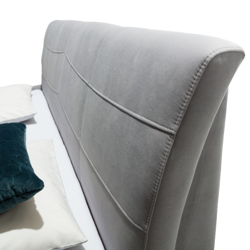 Detal wezgłowia łóżka tapicerowanego New Elegance Apollo S